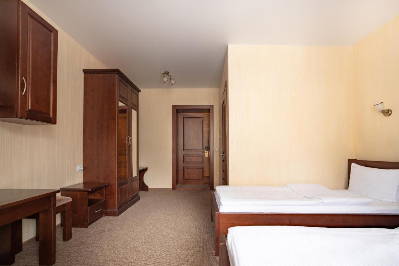 Hotel Private In Lift 1r *